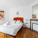 Appartement Service 2 Pieces Au Coeur Du 19E - 4P