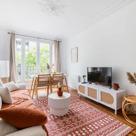 Apartment Service 2 Pieces Au Coeur Du 19e - 4p Paris